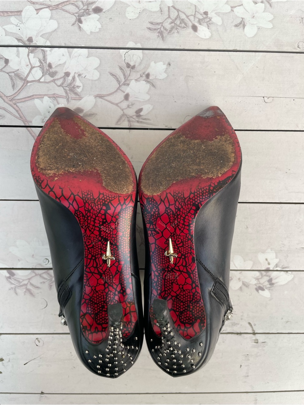 Cesare Paciotti Black Pointed Leather Ankle Booties with Red Lining - Picture 8 of 15